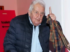 Przez lata był komentatorem w "Szkle kontaktowym". Jerzy Iwaszkiewicz zamieszkał w Skolimowie