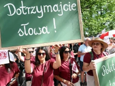 Spór o pensje nauczycieli. Taką podwyżkę dostaną. Domagają się większej