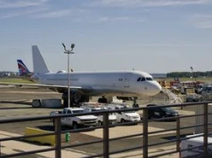 United Airlines wycofuje A320 po uderzeniu wozu cateringowego
