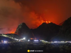 Wulkan Etna znowu jest aktywny. Odwołane loty, MSZ ostrzega turystów