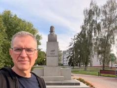 „Przytulali go i płakali”. Poczobut wraca do Polski – jak przebiegła jego wizyta na Białorusi