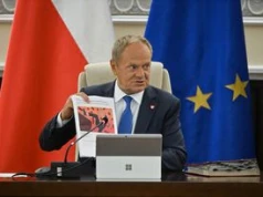 Zagraniczne media rozpisują się o Orlenie. Tusk: Wstyd na cały świat