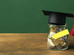 Zaczynasz studia w październiku? Możesz zachować rentę rodzinną także za wrzesień