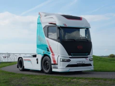 BYD ETT 44, nowa elektryczna ciężarówka (DMC = 44 t) z baterią 651 kWh i ładowaniem w 20 minut z mocą 1,5 MW