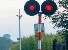 Surowsze kary za niebezpieczne zachowania na przejazdach kolejowych. Rząd przyjął projekt ustawy