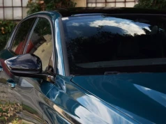 Dla wielu to najładniejszy kompakt na rynku. Oferuje oszczędną hybrydę PHEV z dobrym zasięgiem EV