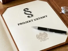 Wyższy limit podatkowy przy sprzedaży i rewolucja w opłatach za nocleg. Co szykuje rząd?
