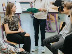 Zajęcia dodatkowe przytłaczają uczniów. "Syn nie ma siły uczyć się na kolejne lekcje"
