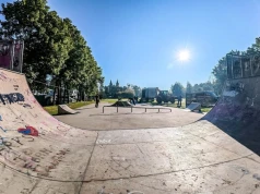 Ruszyła budowa nowego skateparku i placu zabaw