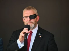 Cenzorzy w Piasecznie odwołali spotkanie z Braunem. Przewodniczący Rady powiatu się cieszy i twierdzi, że… nie popiera cenzury