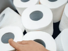 Polacy kupują całymi kartonami. Ten papier toaletowy wspiera grzybicę