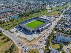 Kibice Sandecji mogą złapać się za portfel. W Nowym Sączu parking nawet za 70 zł