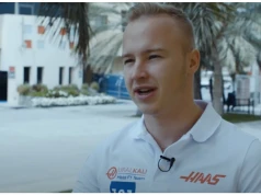 "Najgorszy kierowca F1 wszech czasów" ma wydać pół miliarda euro. Biznes z Rosją