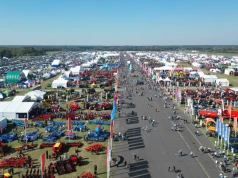 Farmer.pl na Agro Show 2026. Debaty ekspertów i specjalne wydanie Maszynowni
