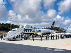 Ryanair tańczy na pogrzebie airBaltic. Zwiększa liczbę lotów z Rygi i wzywa do zaprzestania finansowania „linii zombie”