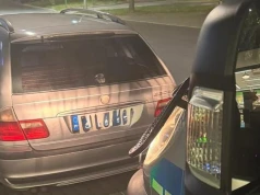 Driftował BMW na skrzyżowaniu. Stracił prawo jazdy i dostał 2500 zł mandatu