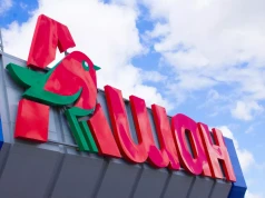 Putin przejmuje sklepy Auchan i Leroy Merlin w Rosji. Bierze też fabryki Nestle