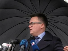 Szymon Hołownia wybrany szefem klubu Polski 2050. Trafi do rządu?