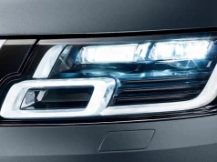 Range Rover rzekomo wywołał pożar domu. Pozew opiewa na ponad 7 mln dolarów