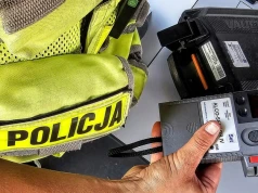 Przyjechał na stację autem praktycznie na samych felgach. Miał prawie 2 promile