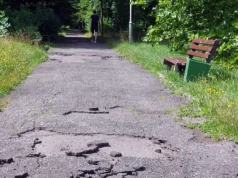 Alejki w Parku Kościuszki były w fatalnym stanie. Trwa remont