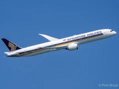Skytrax. Singapore najlepszą linią lotniczą. LOT awansował o dziewięć pozycji