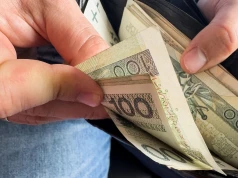 Podatek od posiadanych pieniędzy. Prezydent podpisał nową daninę. Po przekroczeniu tej kwoty na koncie pojawi się podatek