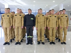 Nowi strażacy gotowi do służby. Zakończyli szkolenie w CS PSP