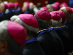 Papież: biskupi przemijają, Kościół żyje z Pana