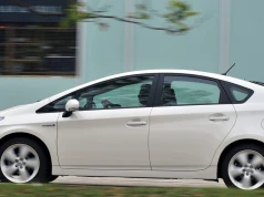 Ta Toyota Prius III ma 325 tys. km i 17 lat. Co zostało z legendarnej trwałości?