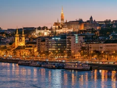 Jarmark świąteczny w Budapeszcie! 🎄🏙️ Loty i 4🌟 aparthotel na weekend za 639 PLN 😍