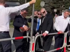 Grzegorz Braun swoją propagandę trzyma na trytytkach. Z SCT było tak dosłownie