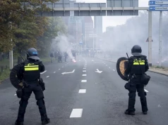 Zamieszki w Holandii. Policja rozpędziła protest przeciwko migracji