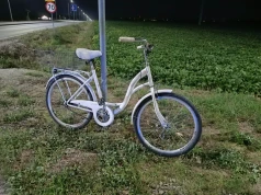 Pijany rowerzysta potrącony przez Range Rovera. Kierowca auta miał zakaz prowadzenia