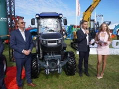 Cztery nowe ciągniki LOVOL odsłonięte w Bednarach. Uroczysta premiera podczas AGRO SHOW 2026