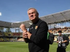 Trener Jacek Zieliński, Camilo Mena i Mariusz Stępiński skomentowali zwycięski mecz Korony Kielce z Rakowem Częstochowa. Zobacz wideo.