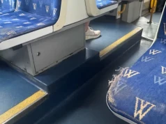 Fotele w tramwajach niszczeją. MPK testuje ekoskórę, pasażerowie chcą plastiku