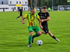 Włókniarz nadal liderem! Piast niepokonany, Tarnovia zaskoczyła