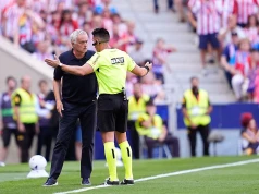 Mourinho wściekły na sędziego. "Mogliśmy sobie darować"