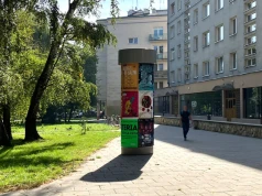 Tak reklamował się Kraków przed erą smartfonów. 100 plakatów z czterech dekad