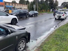 Z ostatniej chwili! Zderzenie osobówek w Ciechanowie. Występują utrudnienia w ruchu