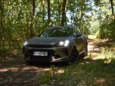 To auto ma pięć cylindrów, 390 KM i dźwięk, którego nie da się pomylić