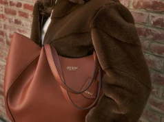 Duże torby wróciły. Te shopperki Guess i Valentino pomieszczą pół życia, a nadal wyglądają elegancko