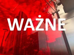 Tramwaj wypadł z szyn i uderzył w słupki. Ruch zablokowany w obu kierunkach, linia 15 skierowana objazdem