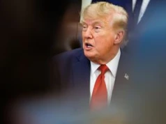 Trump odciął media od Białego Domu. Już się to na nim zemściło