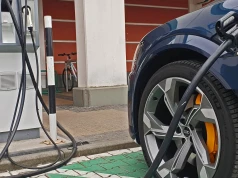 Dopłaty i ulgi na początek. Potem elektryki też się opodatkuje