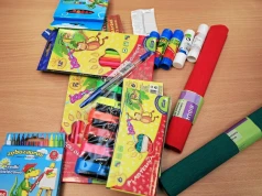 Szkolne wydatki rujnują rodziców. "Ubezpieczenia, papier klasowy i wycieczki"