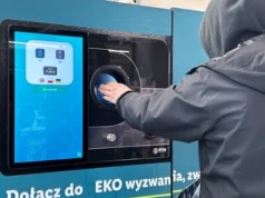 Nowy system kaucyjny. Klienci Biedronki i Lidla powinni o tym wiedzieć