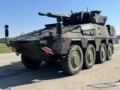 Rheinmetall AG zakończył testy fabryczne symulatora strzelania i szkolenia bojowego Boxera HWC