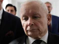 PiS oficjalnie wykluczył z partii trzech europosłów z delegacji Rozwoju Plus. "Ciężkie naruszenie"